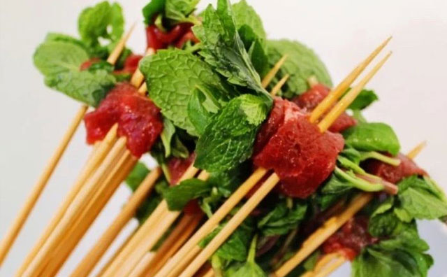 合伙開麻辣火鍋串串店需要注意什么？