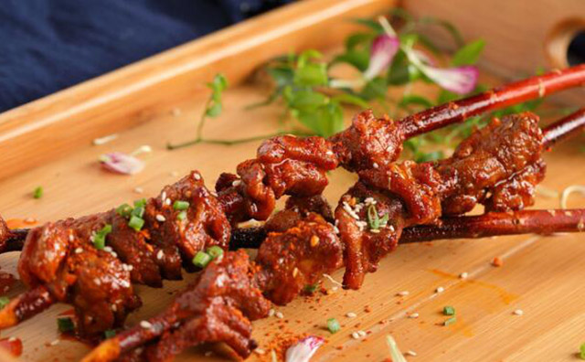 開家燒烤店還是炸串店，這些內(nèi)容教你怎么選