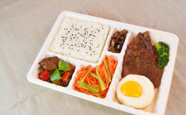 就地過(guò)節(jié)催生外賣跨年新趨勢(shì)，跨年外賣菜品數(shù)量增2倍