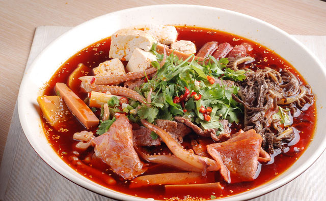 冒菜和麻辣燙哪個生意好，從這些方面可以看出來