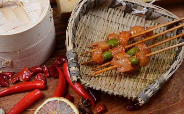 串串香、麻辣燙有哪些成本？