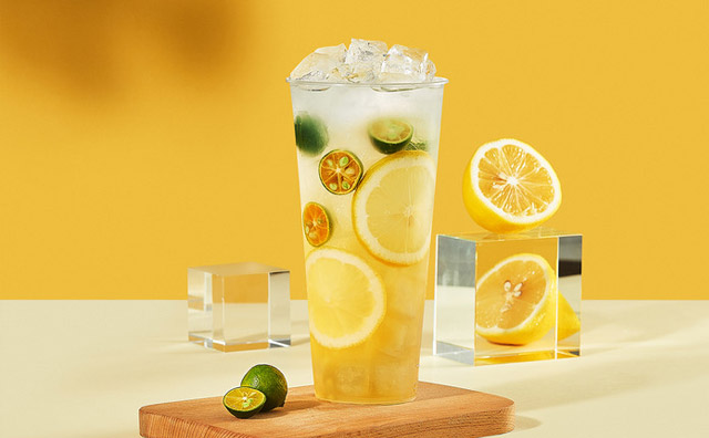 新手想開(kāi)一家奶茶店卻手腳忙亂，公司總部給出開(kāi)店流程