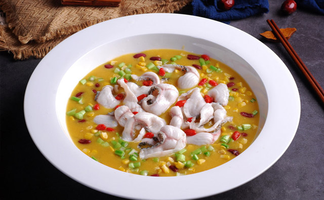 大廚教你做酸菜魚，掌握這五步比飯店的還好吃