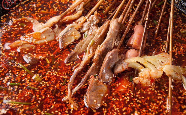 串串香為什么會火，年青人為什么鐘情串串香