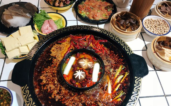 市井火鍋與傳統(tǒng)火鍋哪里不一樣呢，如何加盟