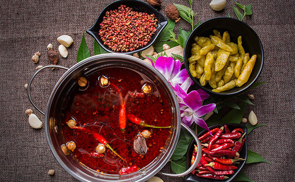 開一間100平小火鍋店需要多少錢？