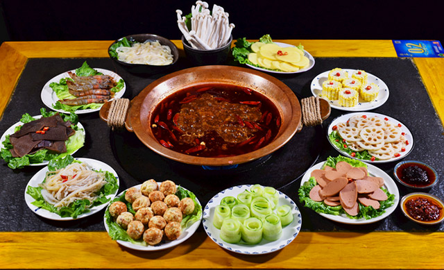 如何讓火鍋店生意紅火，怎樣經(jīng)營一家火鍋店