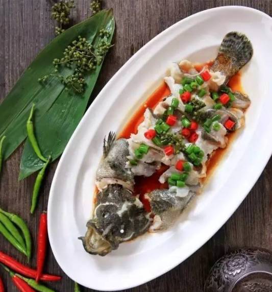 餐廳服務(wù)員如何做好餐廳服務(wù) 餐廳服務(wù)員如何做好餐廳服務(wù)