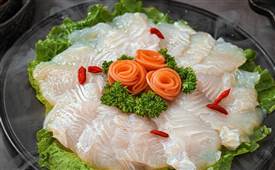 我想開個火鍋食材超市如何選址？