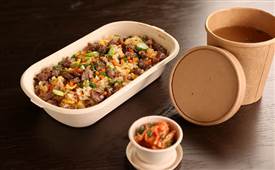 五一假期餐飲消費(fèi)需求強(qiáng)勁釋放，部分餐廳排隊等位超過1000桌