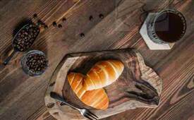 一個(gè)人開(kāi)面包店的經(jīng)歷，希望大家從中吸取經(jīng)驗(yàn)