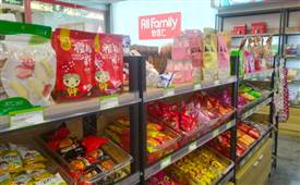 看懂這兩個(gè)地方的選址，對(duì)開(kāi)怡佳仁零食店加盟