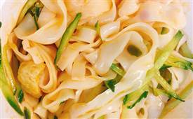 沒(méi)有經(jīng)驗(yàn)怎樣開(kāi)涼皮店，其實(shí)你可以這樣做