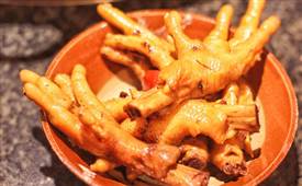 新手開(kāi)小吃店怎么選址生意好，這幾點(diǎn)非常重要